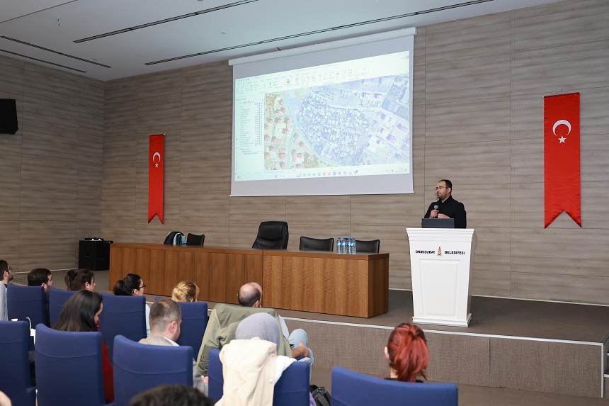 Onikişubat Belediyesi’nden ‘Afet Sonrası Kent Planlaması’na akademik katkı