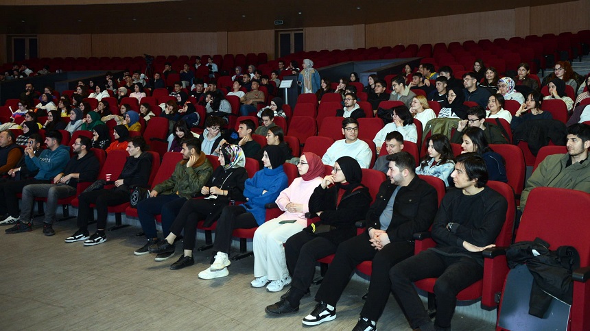 Büyükşehir’in YKS Kampı 4’üncü Gününde de Büyük Bir İlgiyle Devam Etti