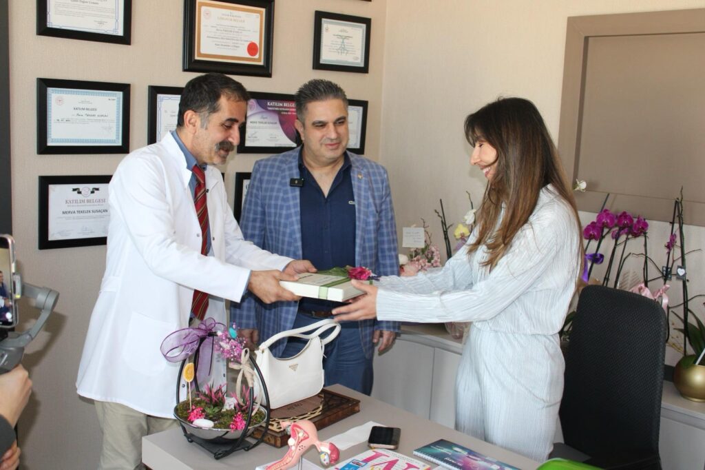 HG Hospital’da 14 Mart Tıp Bayramı kutlaması 