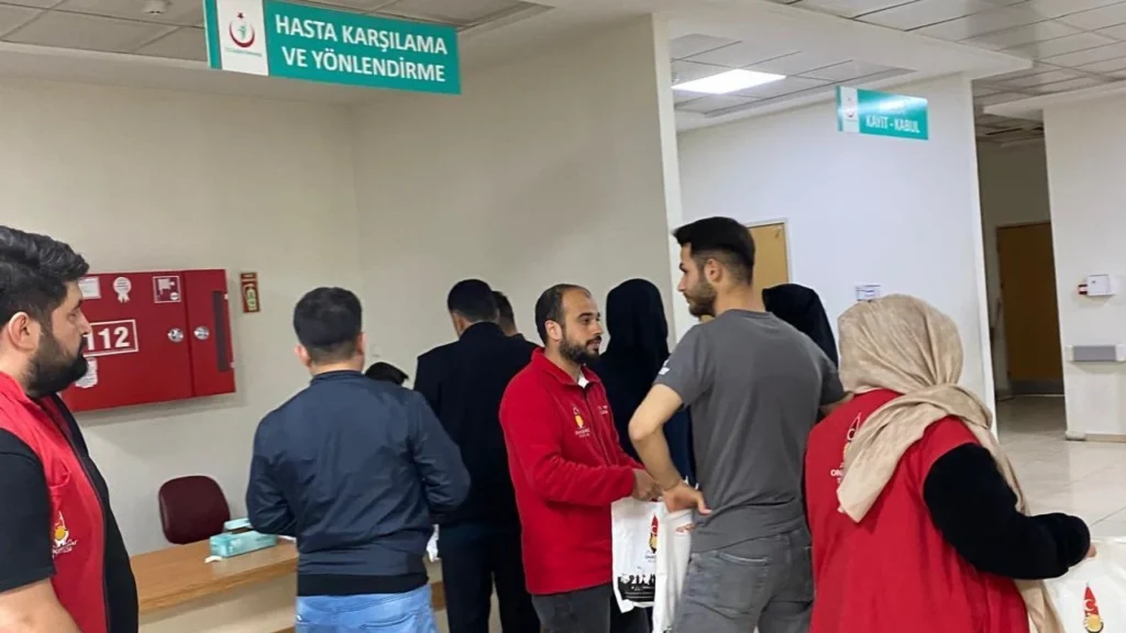 Onikişubat Belediyesi, Kadir Gecesi’nde gönüllere dokundu