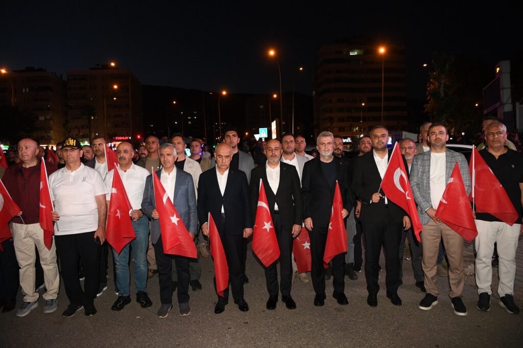 Kahramanmaraş’ta 19 Mayıs Coşkusu: Binlerce Kişi Kortej Yürüyüşünde Buluştu