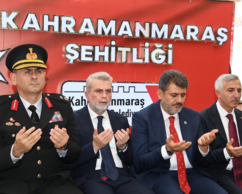 Aziz Şehitler, Demokrasi ve Milli Birlik Günü’nde Dualarla Yâd Edildi