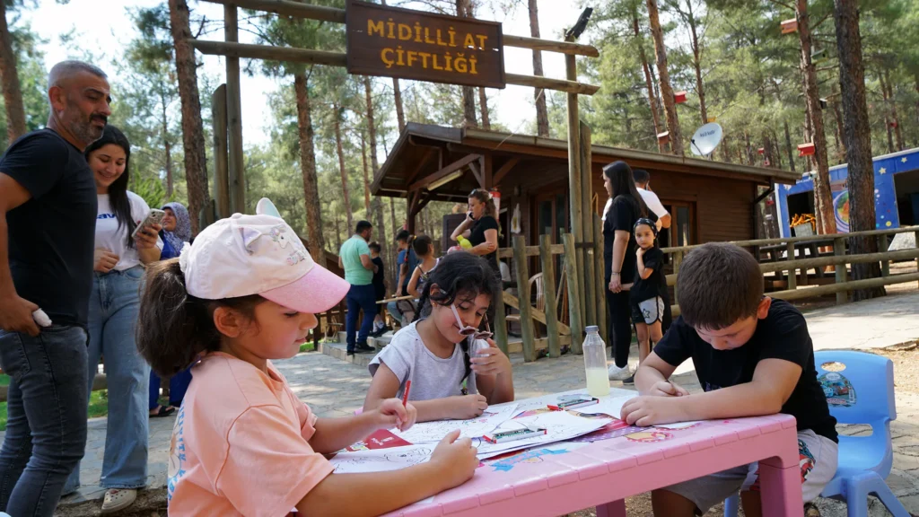 Büyükşehir’den Çocuklara Doğa ve Hayvan Sevgisini Aşılayan Etkinlik