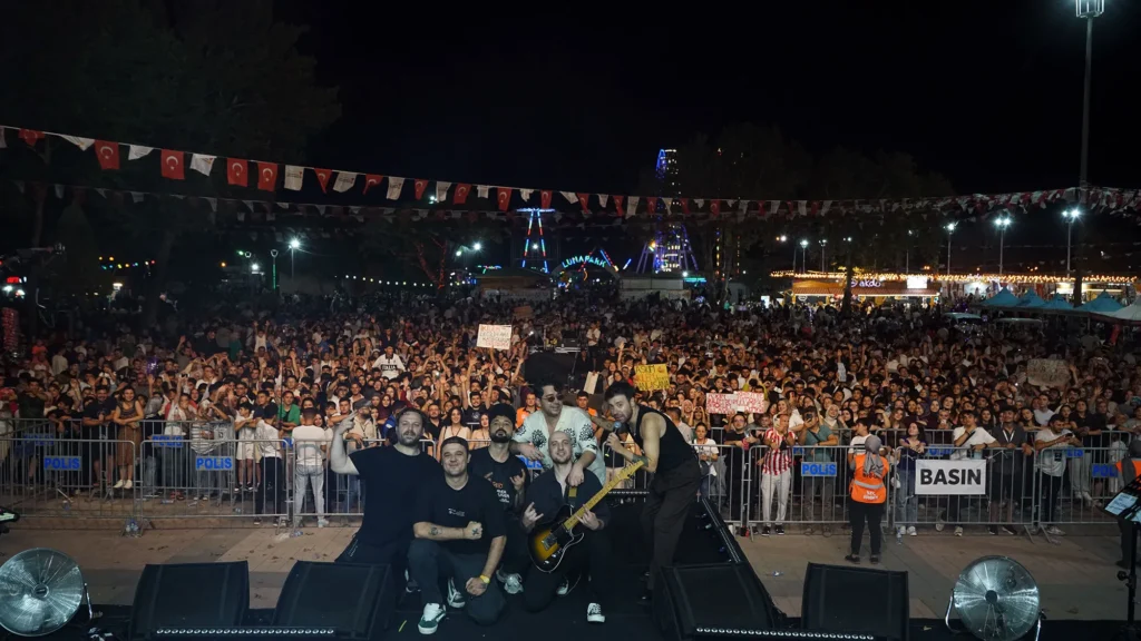 Fuar Gecesine İmzasını “İkilem” Attı; KAFUM’da Müzik Ziyafeti Yaşandı