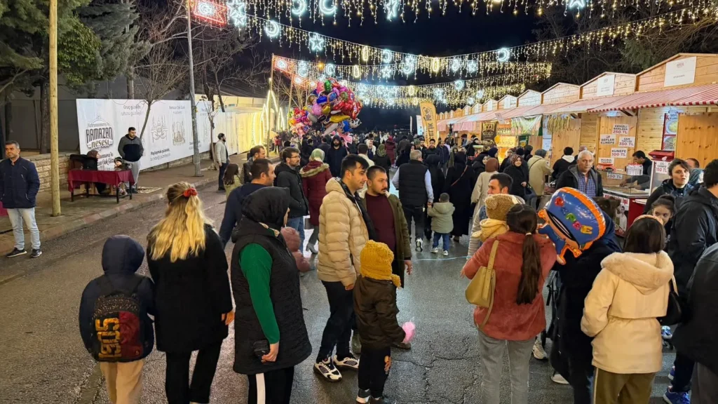 Ramazan Ayının Manevi İklimi Şehri Sardı