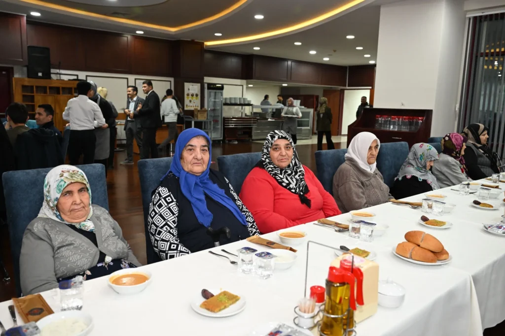 Ramazan’ın Bereketi Huzurevi Sakinleriyle Paylaşıldı