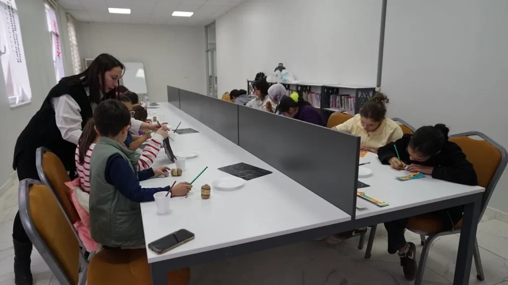 Pusula Maraş’tan Çocuklara Yönelik Renkli Atölye